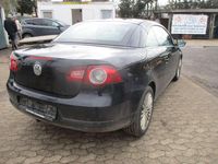 Gebraucht VW Eos 140 PS (102 kW) 2009 Deep black perleffekt Cabrio