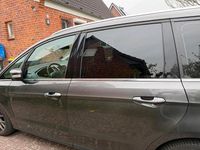 Gebraucht Ford Galaxy 150 PS (110 kW) 2019 Silber Van / Kleinbus