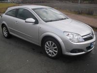 Gebraucht Opel Astra 103 PS (75 kW) 2006 Silber Coupé