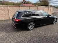 Gebraucht Mercedes E220 194 PS (142 kW) 2018 Schwarz Kombi