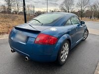 Second-hand Audi TT 224 CP (164 kW) 2000 Albastru Coupe