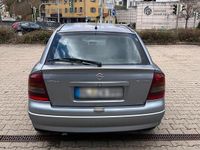 Second-hand Opel Astra 103 CP (75 kW) 2004 Argintiu Hatchback