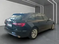 Gebraucht Audi A4 Advanced 204 PS (150 kW) 2022 Mythosschwarz metallic Kombi