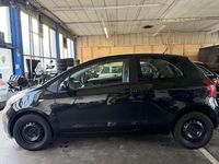 Gebraucht Toyota Yaris Executive 87 PS (63 kW) 2006 Black mica / ink Kleinwagen