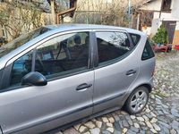 Usado Mercedes A140 82 HP (60 kW) 2000 Prateado Monovolume