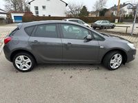 Gebraucht Opel Astra Edition 120 PS (88 kW) 2011 Grau Limousine