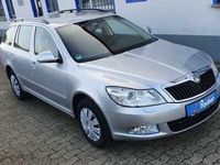 Gebraucht Skoda Octavia Ambition 122 PS (89 kW) 2013 Silber metallic Kombi