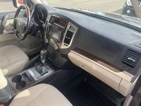 Gebraucht Mitsubishi Pajero Plus 190 PS (139 kW) 2017 Granitbraun (metallic) SUV