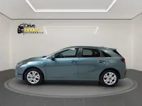 Gebraucht Kia Ceed Vision 140 PS (102 kW) 2024 Yuka steel gray Kleinwagen
