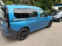 Gebraucht VW Caddy Basis 102 PS (75 kW) 2022 Blau Van / Kleinbus