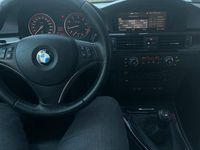 Gebraucht BMW 320 170 PS (125 kW) 2008 Schwarz Coupé