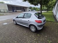 Gebraucht Peugeot 206 75 PS (55 kW) 2000 Silber Limousine
