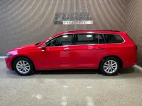Gebraucht VW Passat Business 122 PS (89 kW) 2023 Tornadorot Kombi