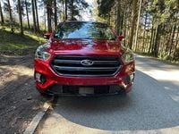 Gebraucht Ford Kuga ST-Line 150 PS (110 kW) 2019 Rot SUV