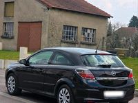 Gebraucht Opel Astra 108 PS (79 kW) 2007 Schwarz Coupé