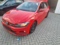 Gebraucht VW Polo 75 PS (55 kW) 2017 Rot Kleinwagen