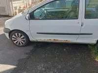 Second-hand Renault Twingo 58 CP (42 kW) 2004 Alb Hatchback