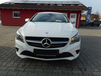 Gebraucht Mercedes CLA200 156 PS (114 kW) 2016 Calcitweiss/zirrusweiss Kombi