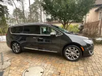 Gebraucht Chrysler Pacifica Limited 291 PS (214 kW) 2017 Schwarz Van / Kleinbus