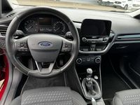 Gebraucht Ford Fiesta Titanium 101 PS (74 kW) 2018 Ruby rot (metallic) Kleinwagen