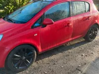 Gebraucht Opel Corsa Color Edition 87 PS (63 kW) 2010 Rot Kleinwagen