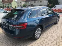 Gebraucht Skoda Superb Style 200 PS (147 kW) 2022 Blau Kombi