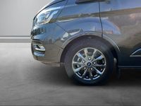 Gebraucht Ford Tourneo Titanium 170 PS (125 kW) 2023 Magneticgrau (metallic) Van / Kleinbus