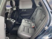 Gebraucht Volvo XC60 Plus 197 PS (144 kW) 2023 Denim blue (metallic) SUV