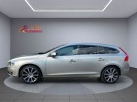 Gebraucht Volvo V60 Summum 245 PS (180 kW) 2016 Seashell / metallic Kombi