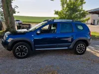 Używany Dacia Duster Prestige 114 KM (83 kW) 2016 Niebieski SUV