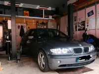 Gebraucht BMW 318 143 PS (105 kW) 2001 Grau Limousine