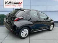 Gebraucht Toyota Yaris Comfort 72 PS (52 kW) 2023 Schwarz Kleinwagen