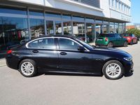 Gebraucht BMW 330 Performance 265 PS (194 kW) 2019 Saphirschwarz Limousine