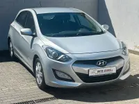 Gebraucht Hyundai i30 Classic 99 PS (72 kW) 2013 Silber Limousine