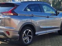 Gebraucht Mitsubishi Eclipse Cross Plus 188 PS (138 kW) 2022 Platinumgrau SUV