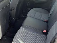 Gebraucht Mercedes B200 140 PS (102 kW) 2007 Grau Van / Kleinbus