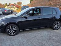 Gebraucht VW Golf VII Allstar 125 PS (91 kW) 2016 Deep black perleffekt Kleinwagen