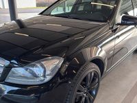 Gebraucht Mercedes C250 204 PS (150 kW) 2012 Schwarz Kombi