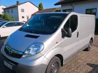 Gebraucht Opel Vivaro 114 PS (83 kW) 2010 Silber Van / Kleinbus
