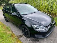 gebraucht VW Golf VII Variant Benziner 1 Hand - Scheckheft - NAVI -