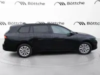 Neu Opel Astra Edition 131 PS (96 kW) 2025 Lackierung schwarz perla nera/typ aussenverkleidung metallic perlmutt Kombi