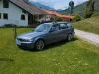 Gebraucht BMW 320 150 PS (110 kW) 2003 Blau Kombi
