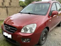 Gebraucht Kia Carens 144 PS (105 kW) 2008 Rot Van / Kleinbus