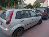 Gebraucht Ford Fiesta 70 PS (51 kW) 2005 Grau Kleinwagen