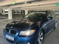 Gebraucht BMW 320 163 PS (119 kW) 2011 Blau Kombi