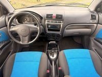 Gebraucht Kia Picanto EX 65 PS (47 kW) 2005 Liquid silver Kleinwagen