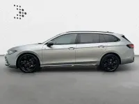 Gebraucht VW Passat R-line 150 PS (110 kW) 2025 Oyster silver metallic Kombi