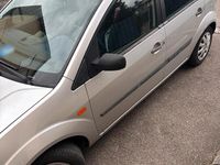 Gebraucht Ford Fiesta 80 PS (58 kW) 2006 Silber Kleinwagen