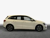 Gebraucht Mercedes B250e Style 218 PS (160 kW) 2022 Weiß Kleinwagen