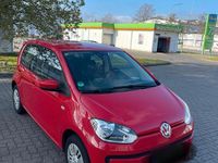 Second-hand VW up! 65 CP (47 kW) 2016 Roșu Hatchback
